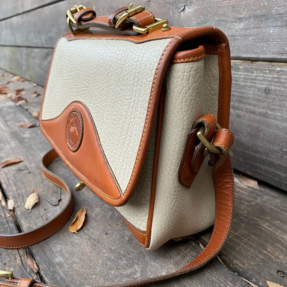 Vintage Dooney & Bourke Purse - Picture 3 of 15